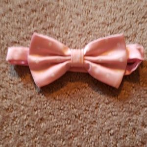 BOW TIE